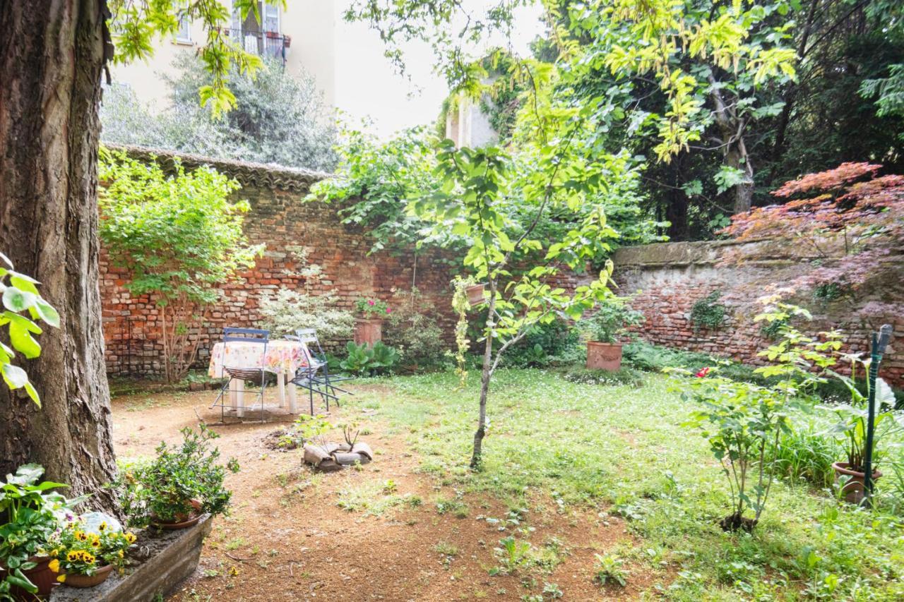 Easylife - Comodo Studio In Corso Di Porta Romana Milão Exterior foto